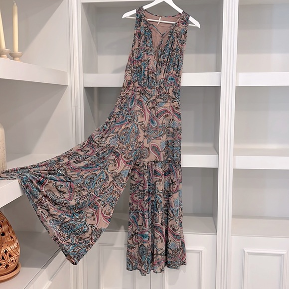 Free People Metallic Tan Gold Dust Jumpsuit Wide Leg Smocked Lined M  NWOT - Picture 4 of 16